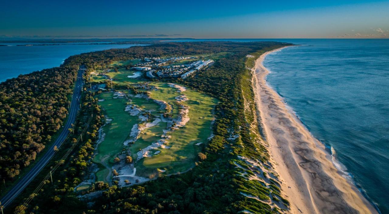 Pullman Magenta Shores Resort Entrance Εξωτερικό φωτογραφία Aerial view of the golf course