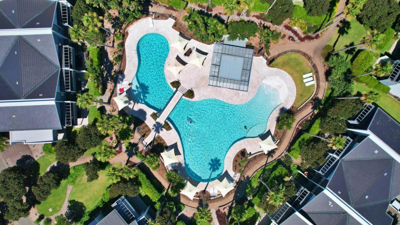 Pullman Magenta Shores Resort Entrance Εξωτερικό φωτογραφία Aerial view of the pool at the 2018 Commonwealth Games