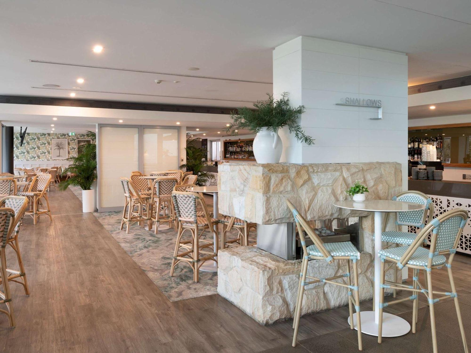 Pullman Magenta Shores Resort Entrance Εξωτερικό φωτογραφία The Club at Sydney Airport