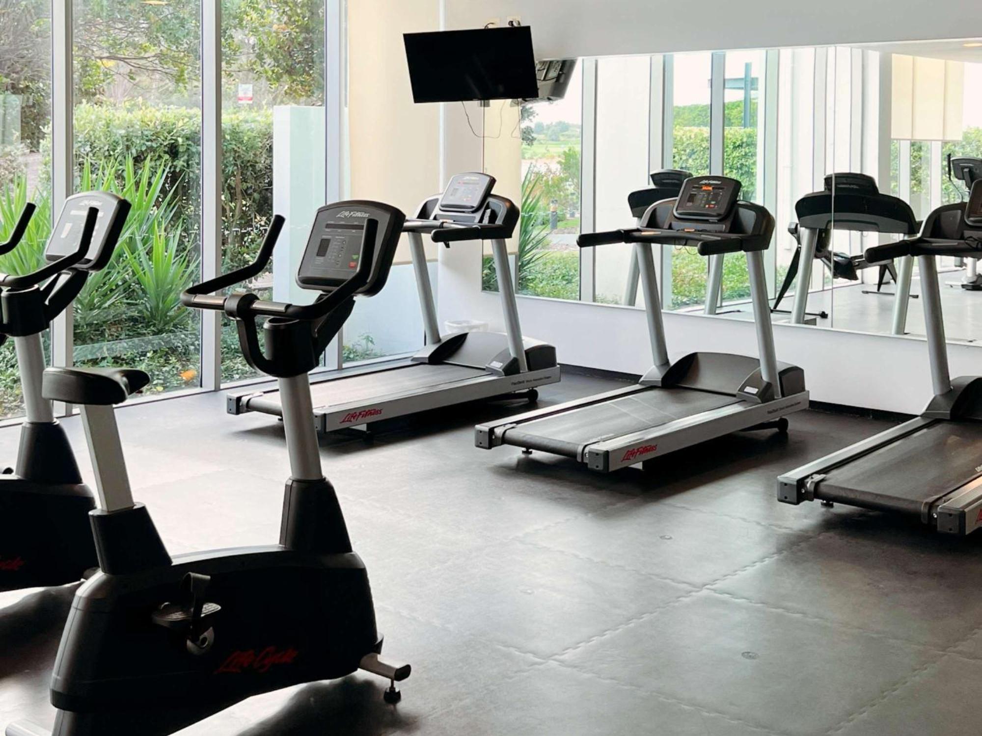 Pullman Magenta Shores Resort Entrance Εξωτερικό φωτογραφία A gym at a hotel