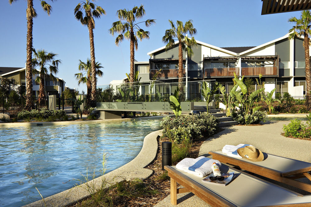 Pullman Magenta Shores Resort Entrance Εξωτερικό φωτογραφία The resort's pool